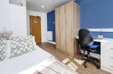 St Leonards Gate, City Centre, Lancaster - Image 2